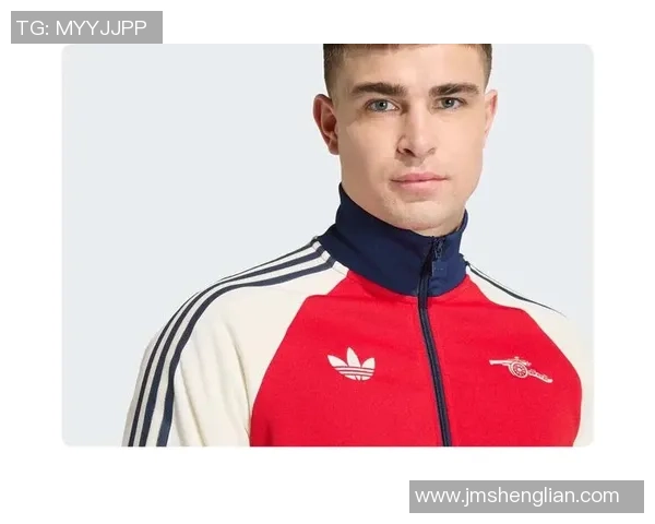 复古足球夹克的时尚魅力与潮流搭配指南探秘